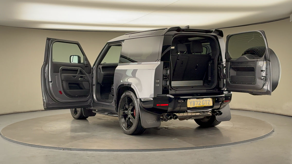 Land Rover Defender 90 Image 23