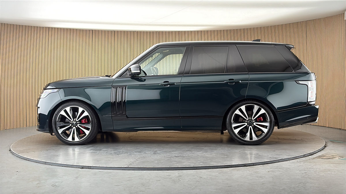 More views of Land Rover Range Rover
