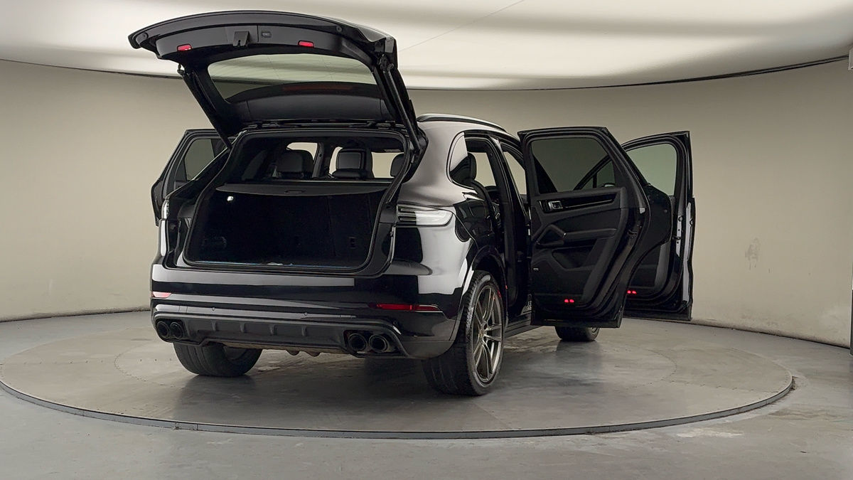 More views of Porsche Cayenne