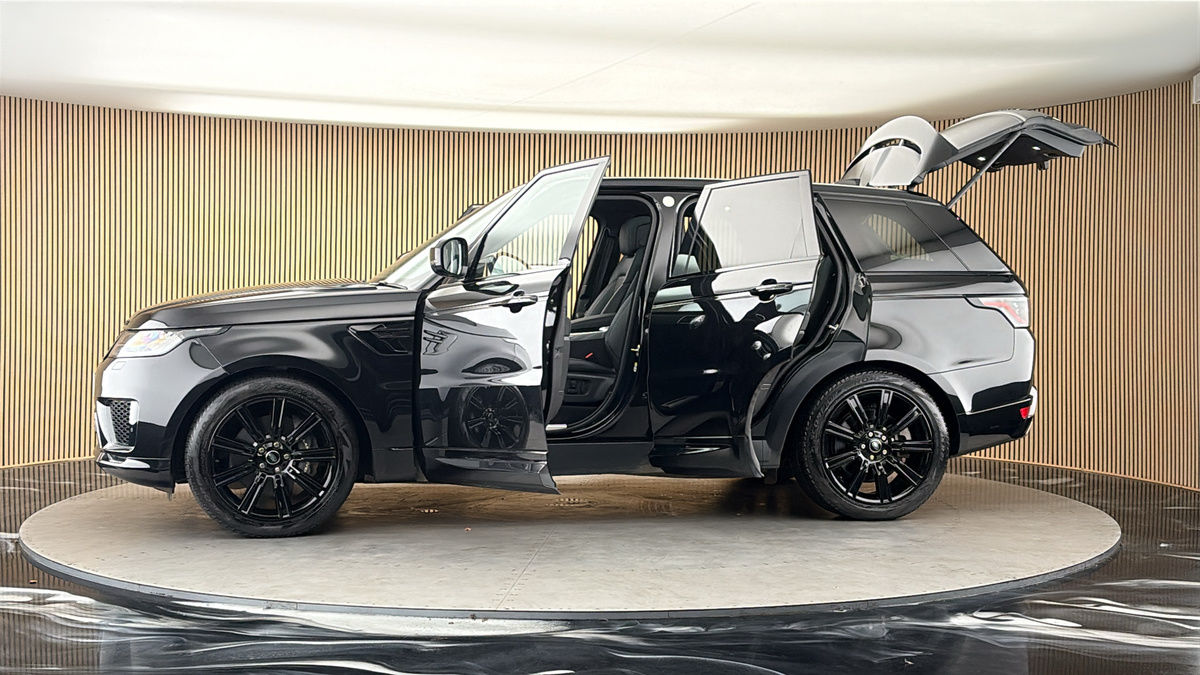 More views of Land Rover Range Rover Sport