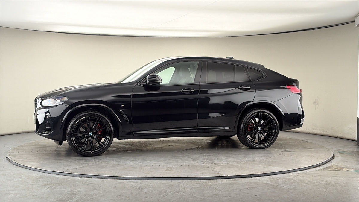 More views of BMW X4