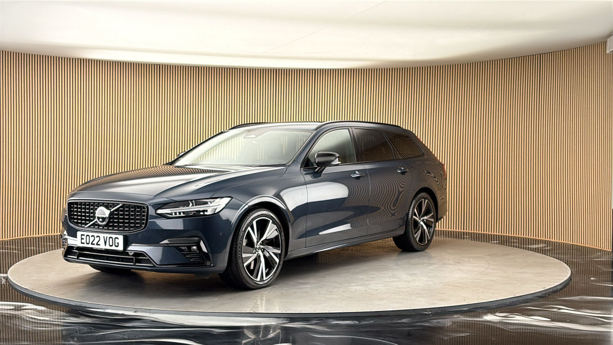 More views of Volvo V90