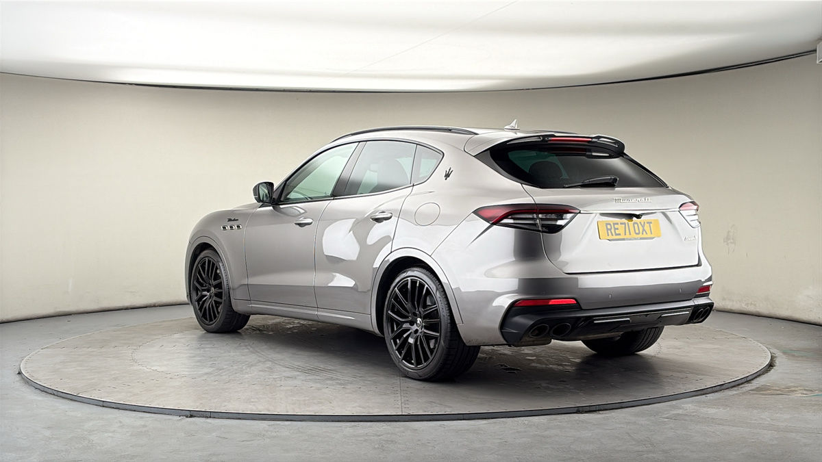 Maserati Levante Image 2