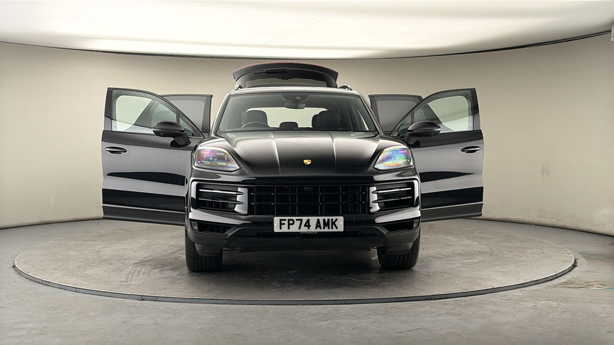 More views of Porsche Cayenne