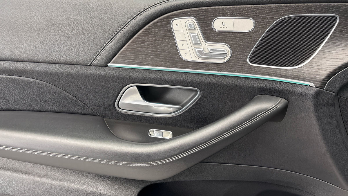 Mercedes-Benz GLE Image 19
