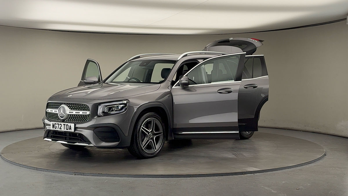 More views of Mercedes-Benz GLB