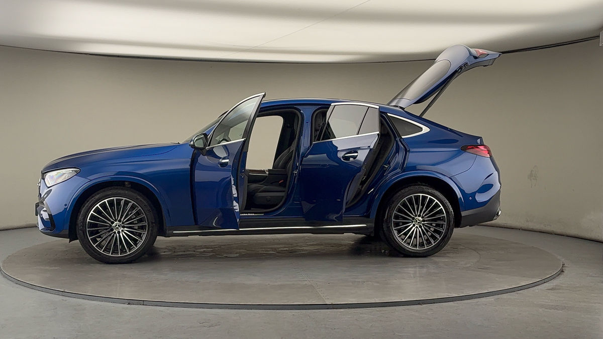 More views of Mercedes-Benz GLC