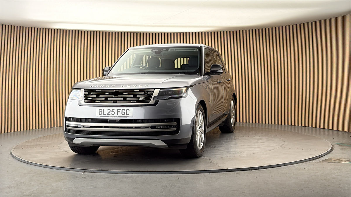 More views of Land Rover Range Rover