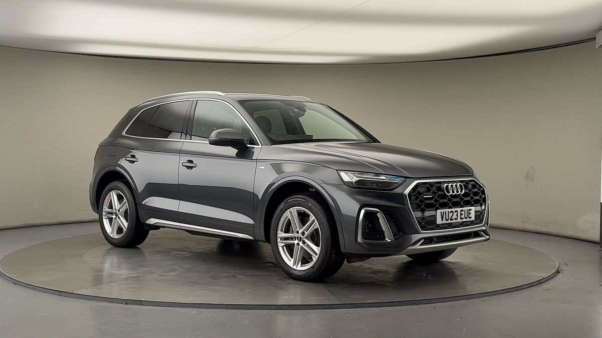 More views of Audi Q5