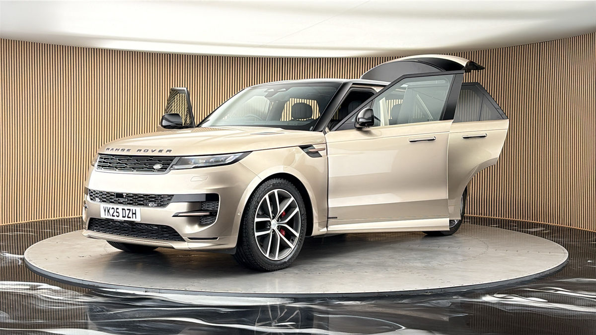More views of Land Rover Range Rover Sport