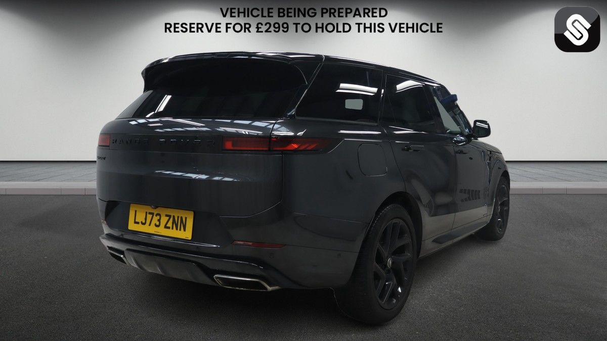 Land Rover Range Rover Sport Image 4