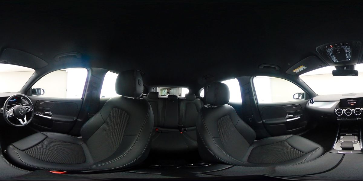 More views of Mercedes-Benz GLA