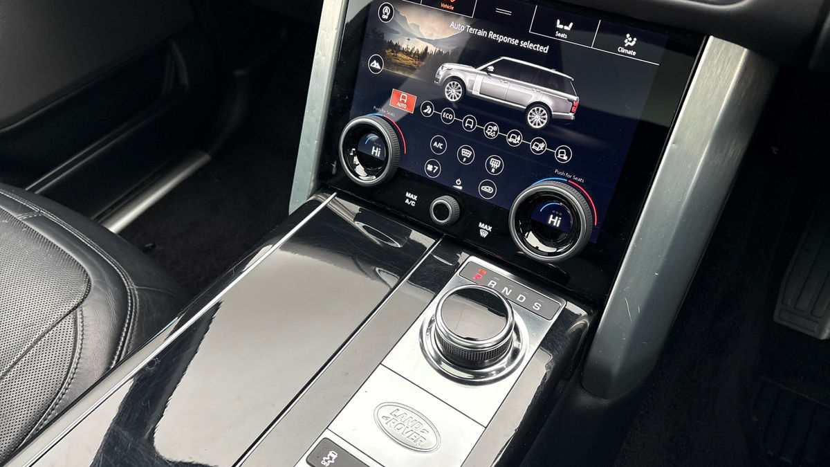 Land Rover Range Rover Image 25