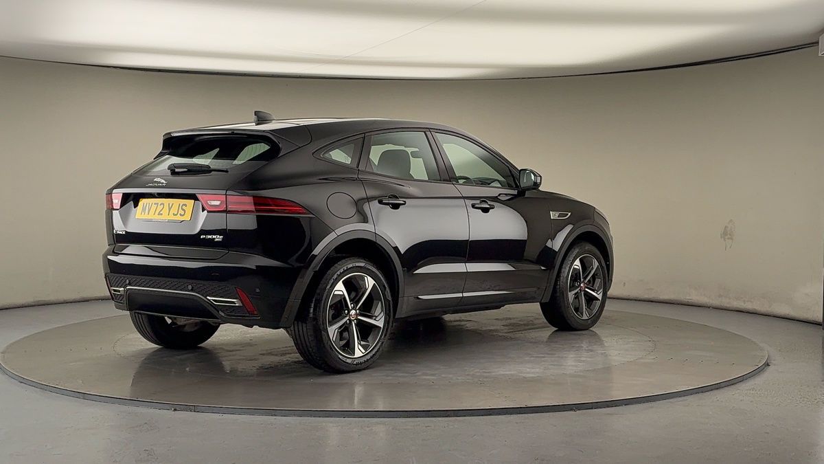 Jaguar E-PACE Image 21