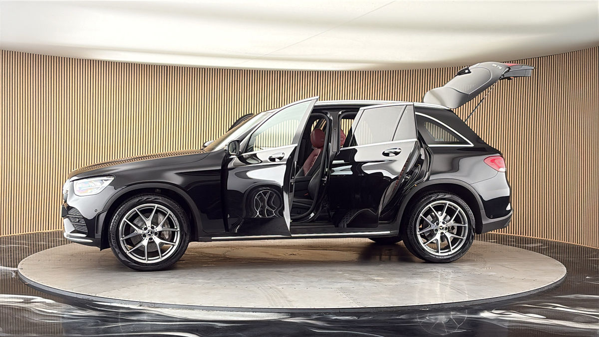 More views of Mercedes-Benz GLC
