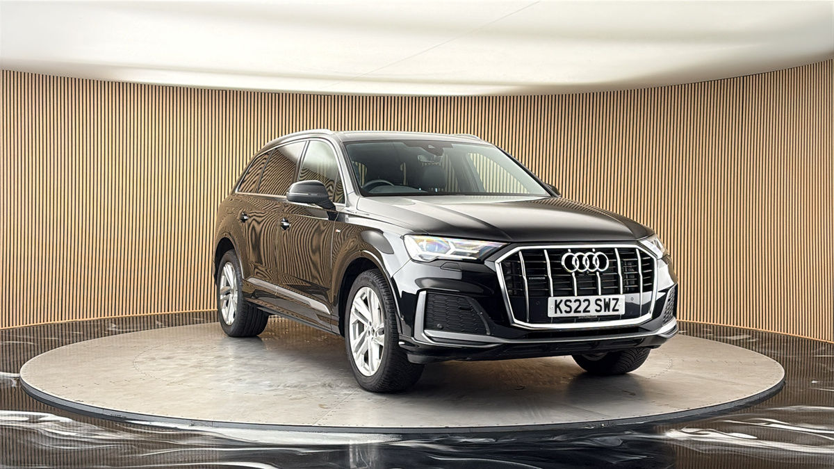 More views of Audi Q7