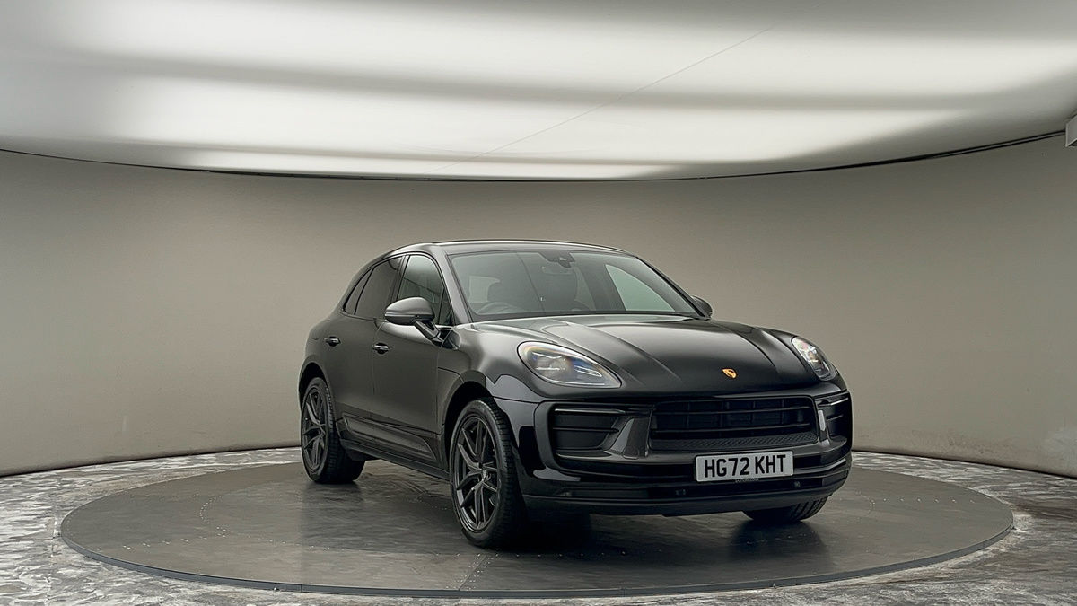 More views of Porsche Macan