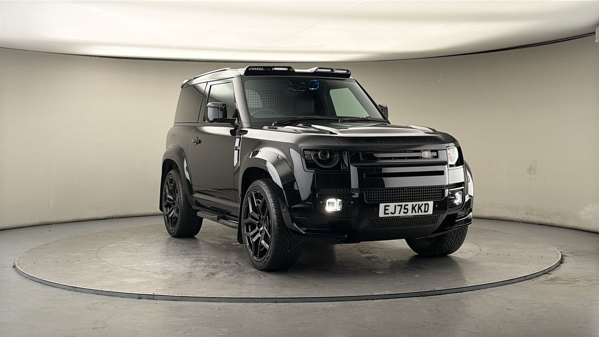 More views of Land Rover Defender 90
