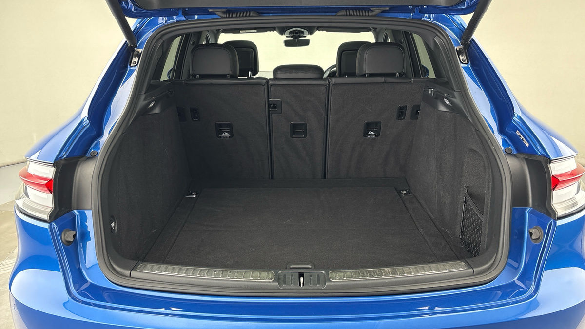 Porsche Macan Image 11