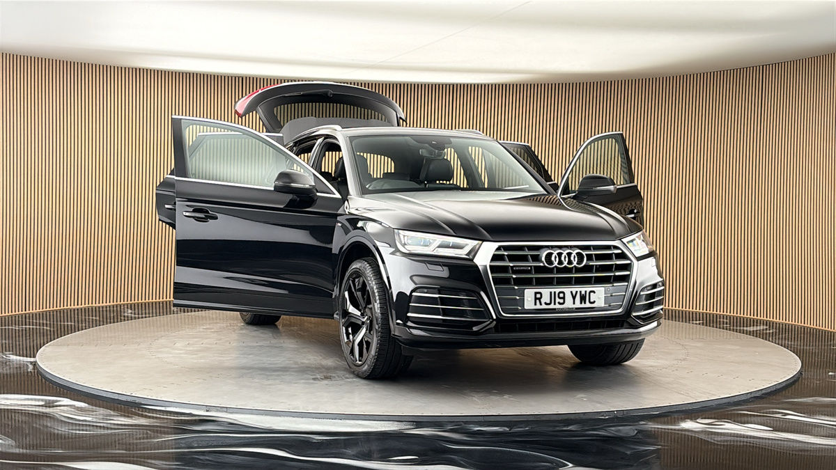 More views of Audi Q5