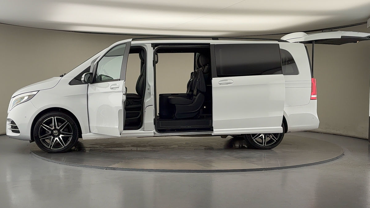 More views of Mercedes-Benz V Class