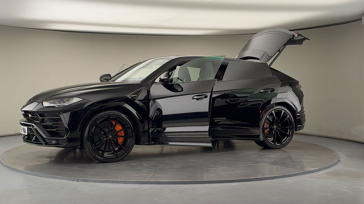 More views of Lamborghini Urus