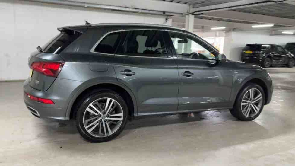 More views of Audi Q5