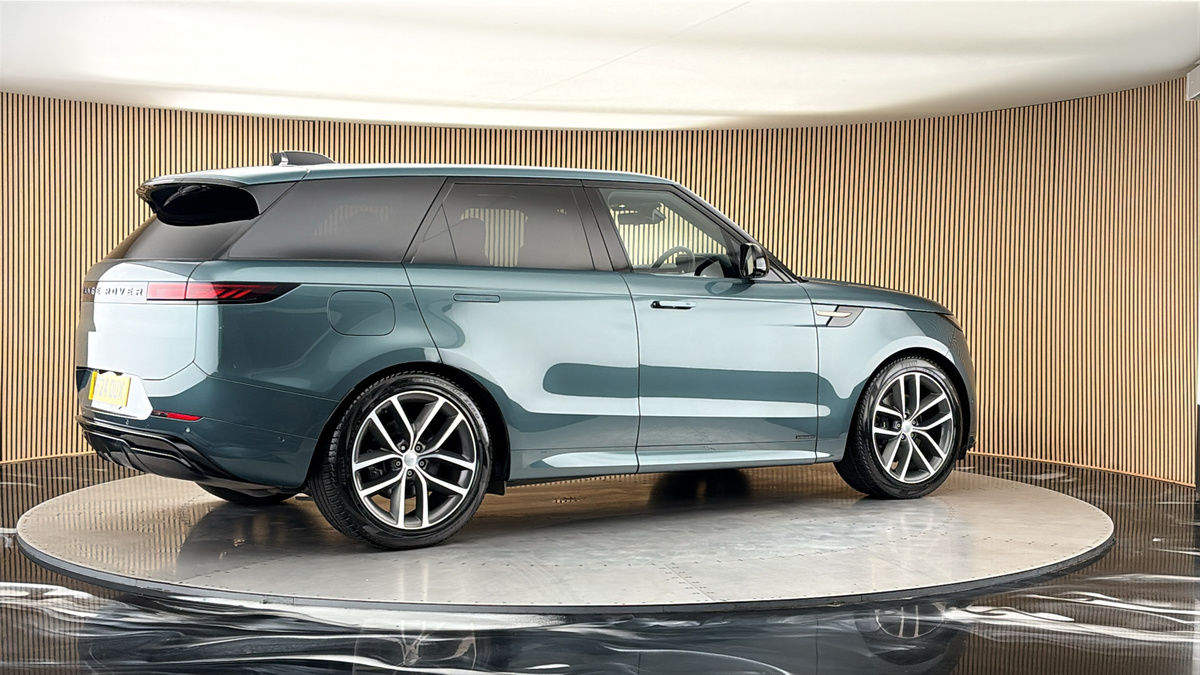 More views of Land Rover Range Rover Sport
