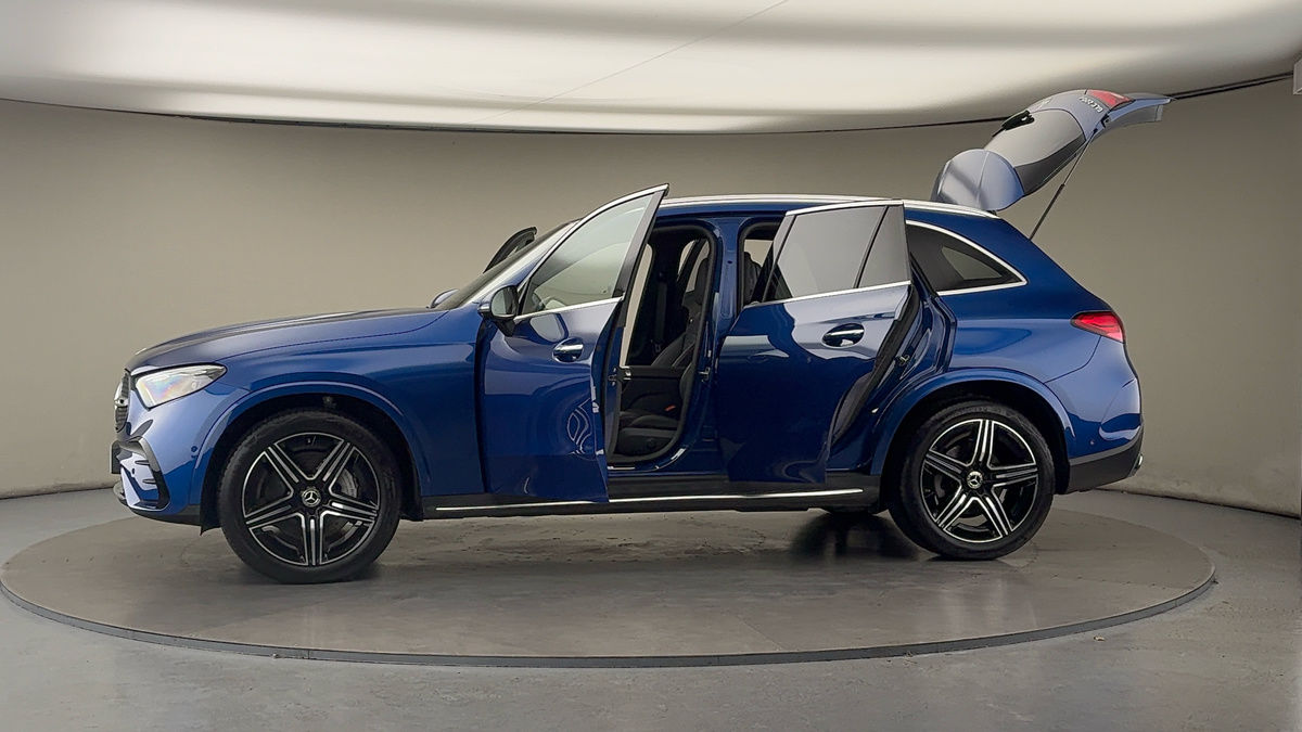 More views of Mercedes-Benz GLC