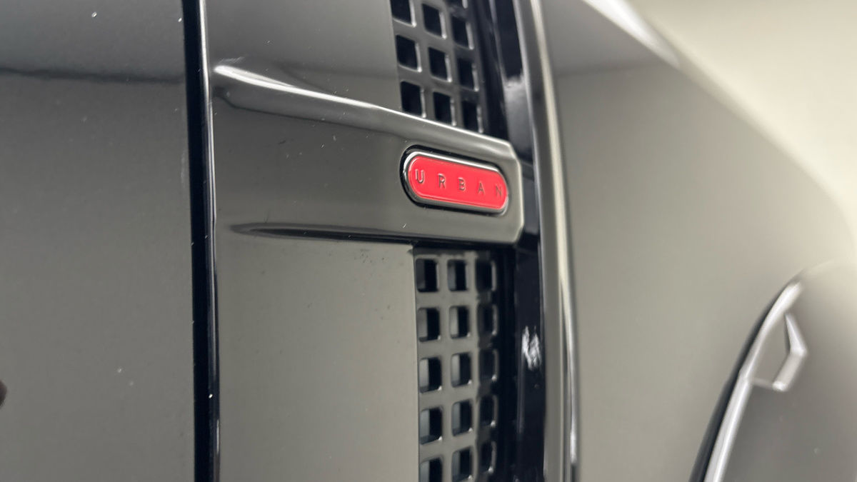 Land Rover Defender 110 Urban Image 51