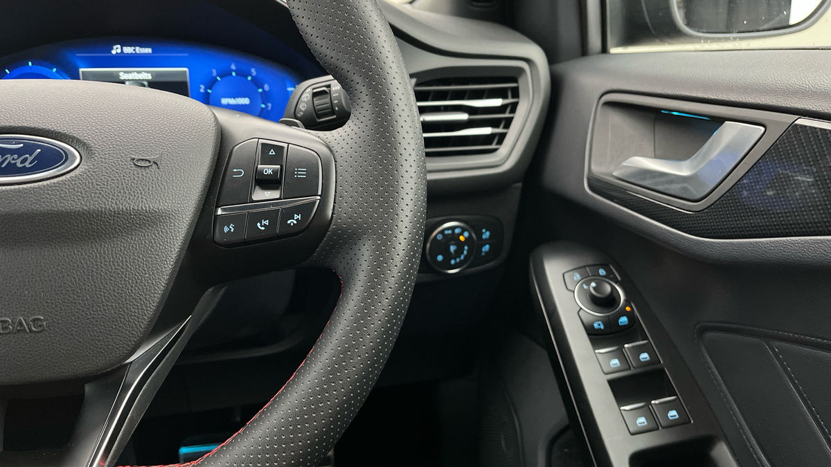 Ford Focus Image 14