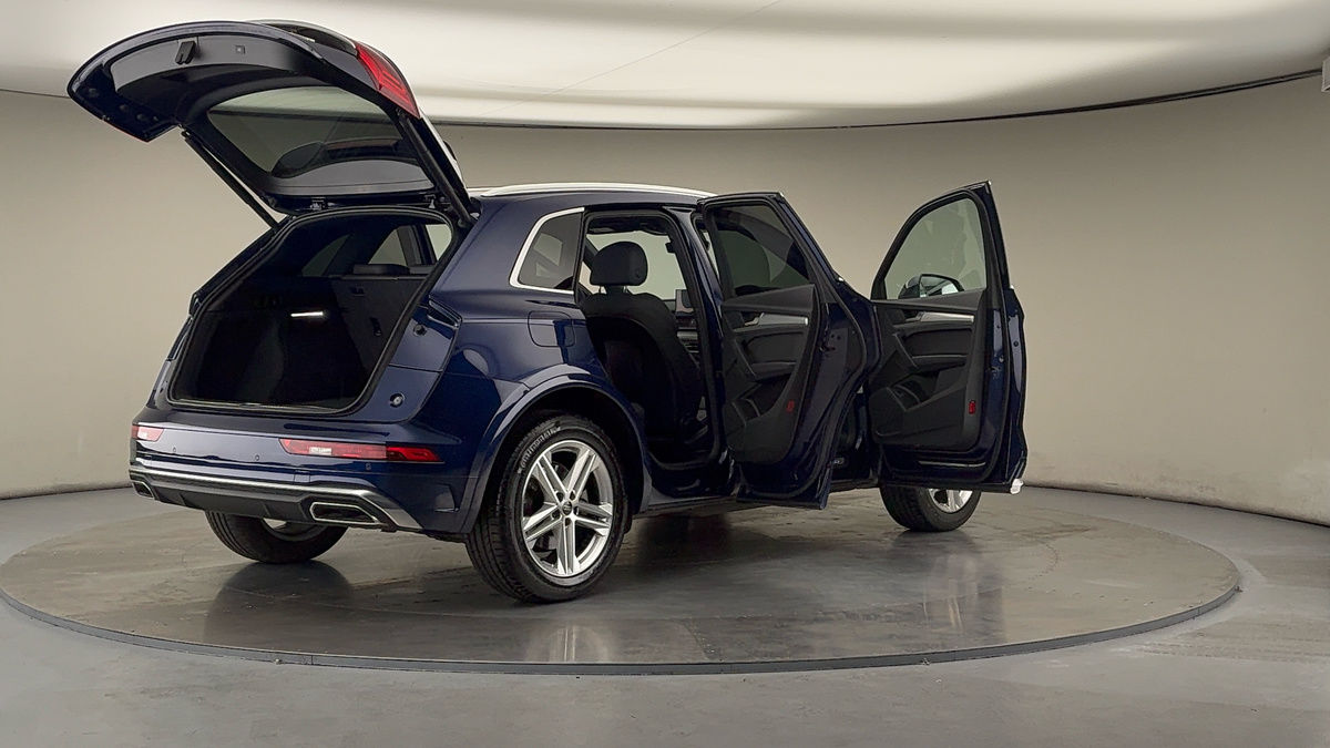 More views of Audi Q5