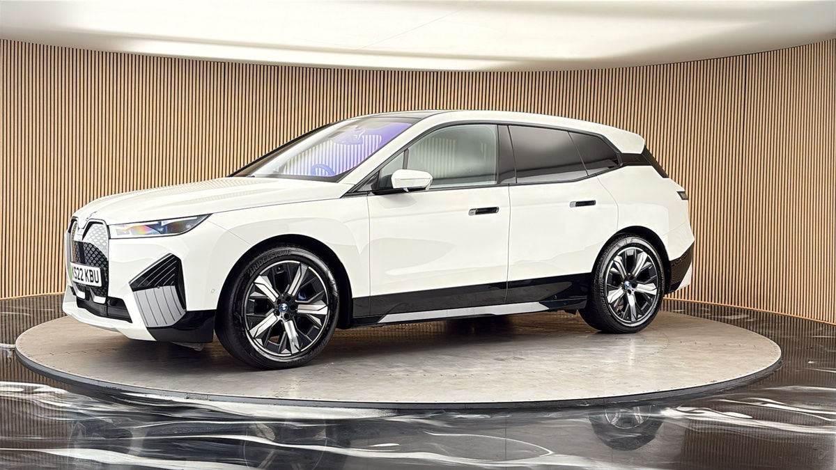 More views of BMW iX