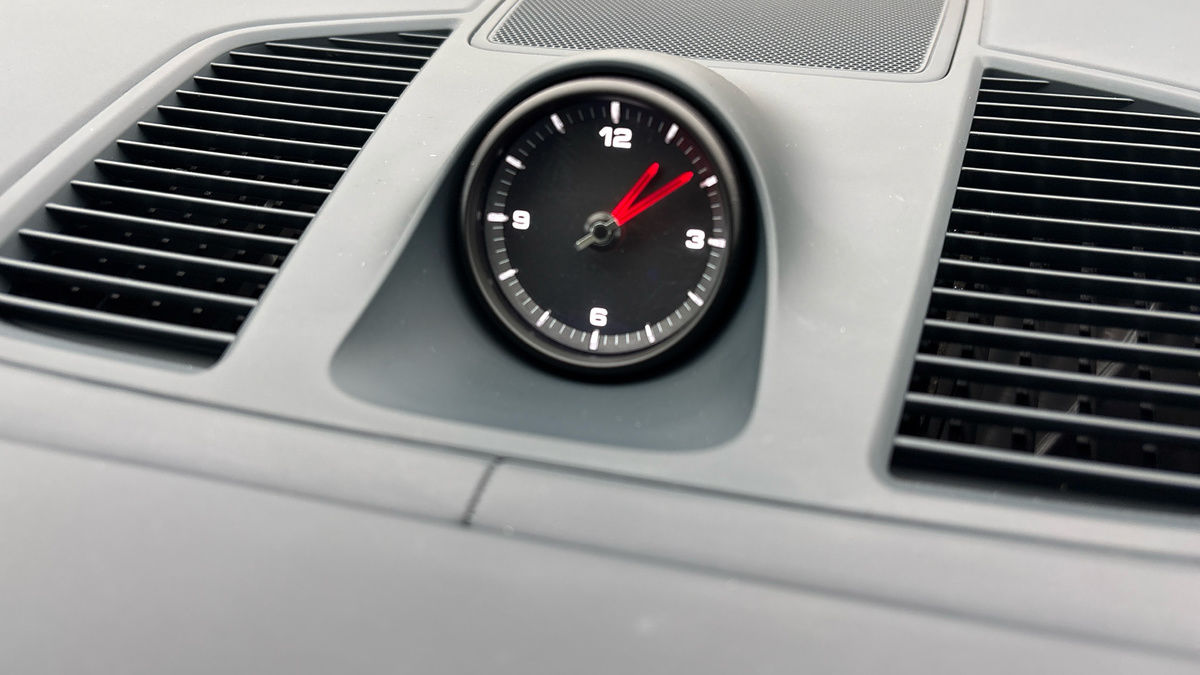 Porsche Cayenne Image 27