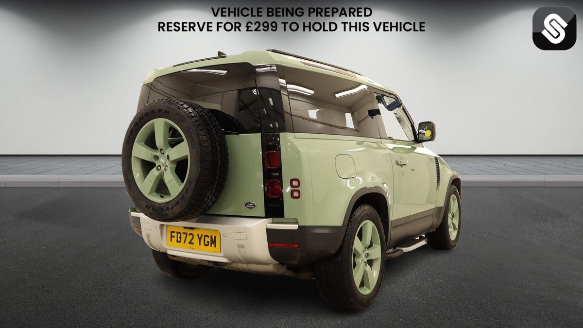 Land Rover Defender 90 Image 4