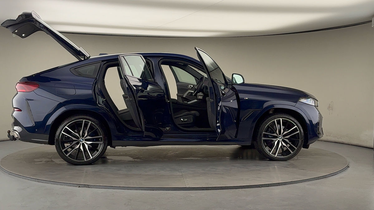 More views of BMW X6