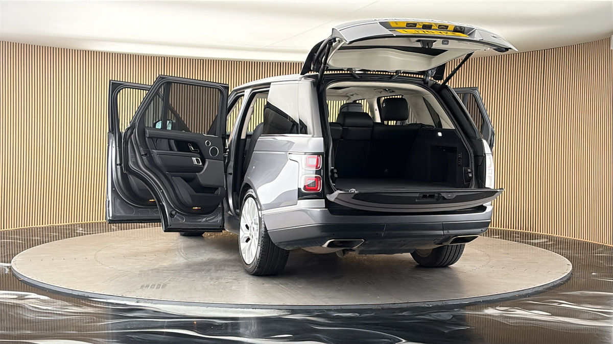 More views of Land Rover Range Rover