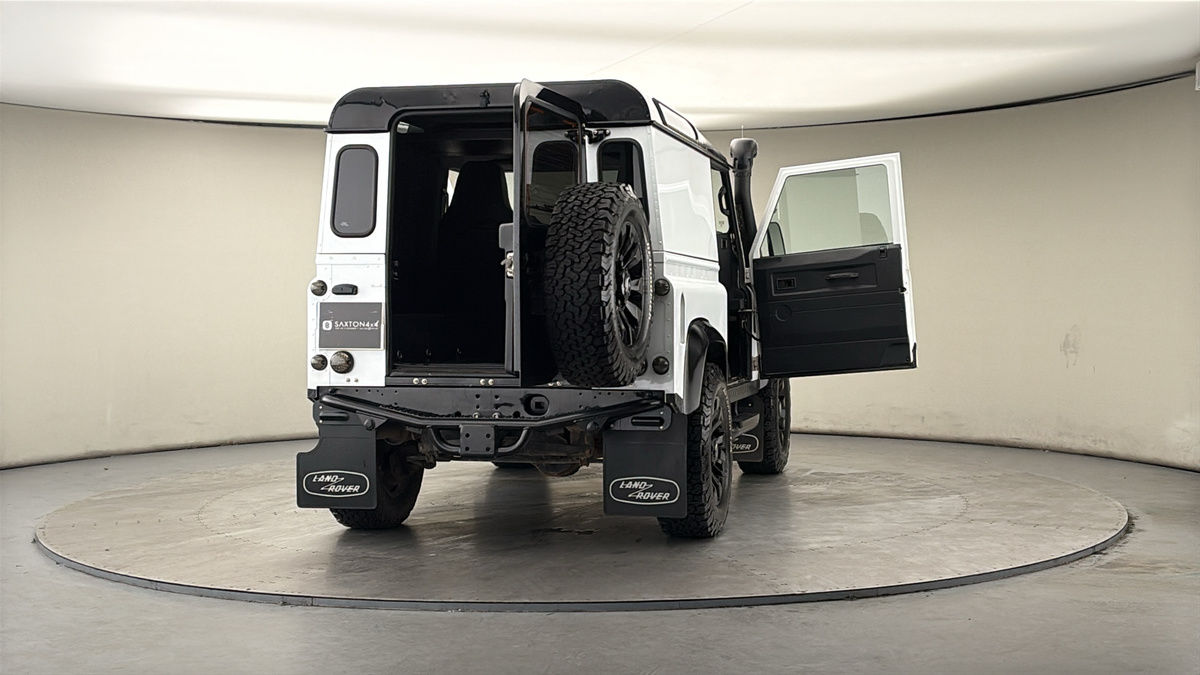 More views of Land Rover Defender 90