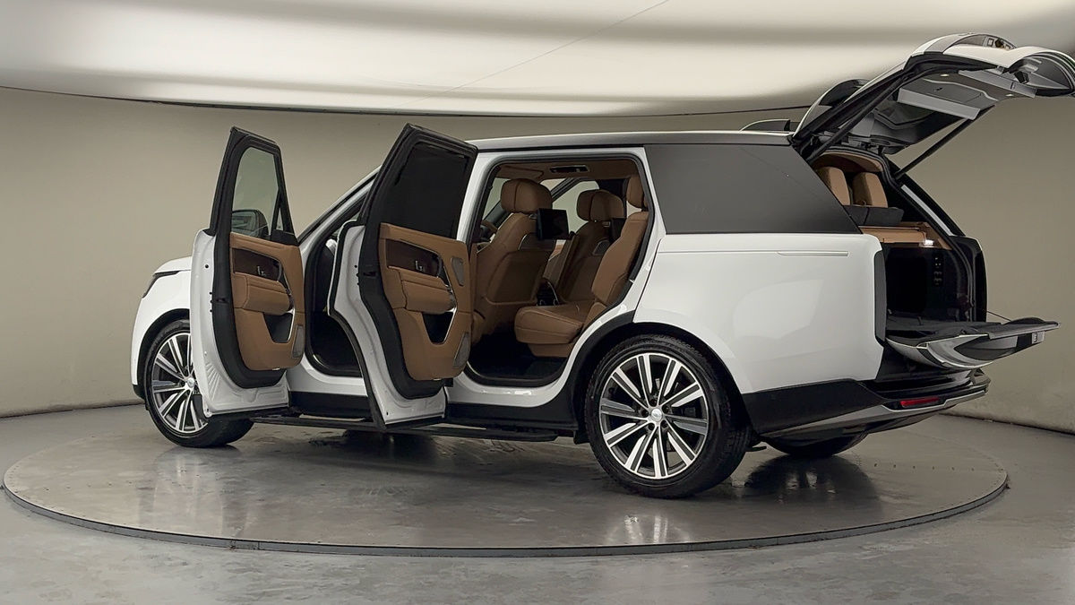 More views of Land Rover Range Rover