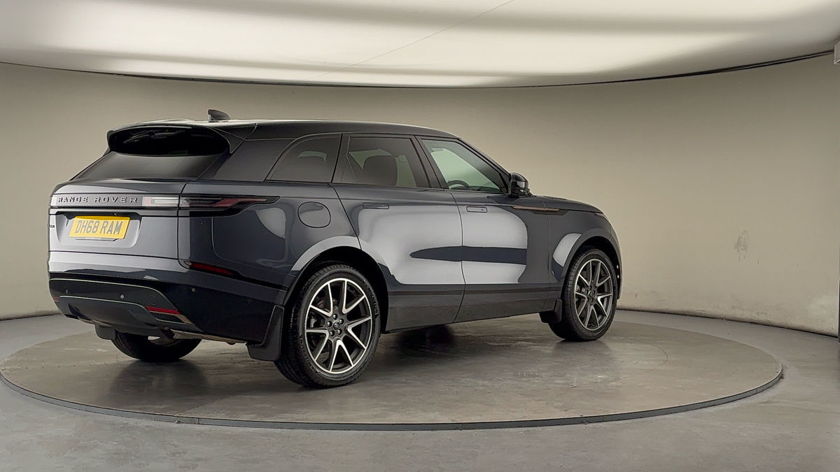 Land Rover Range Rover Velar Image 21