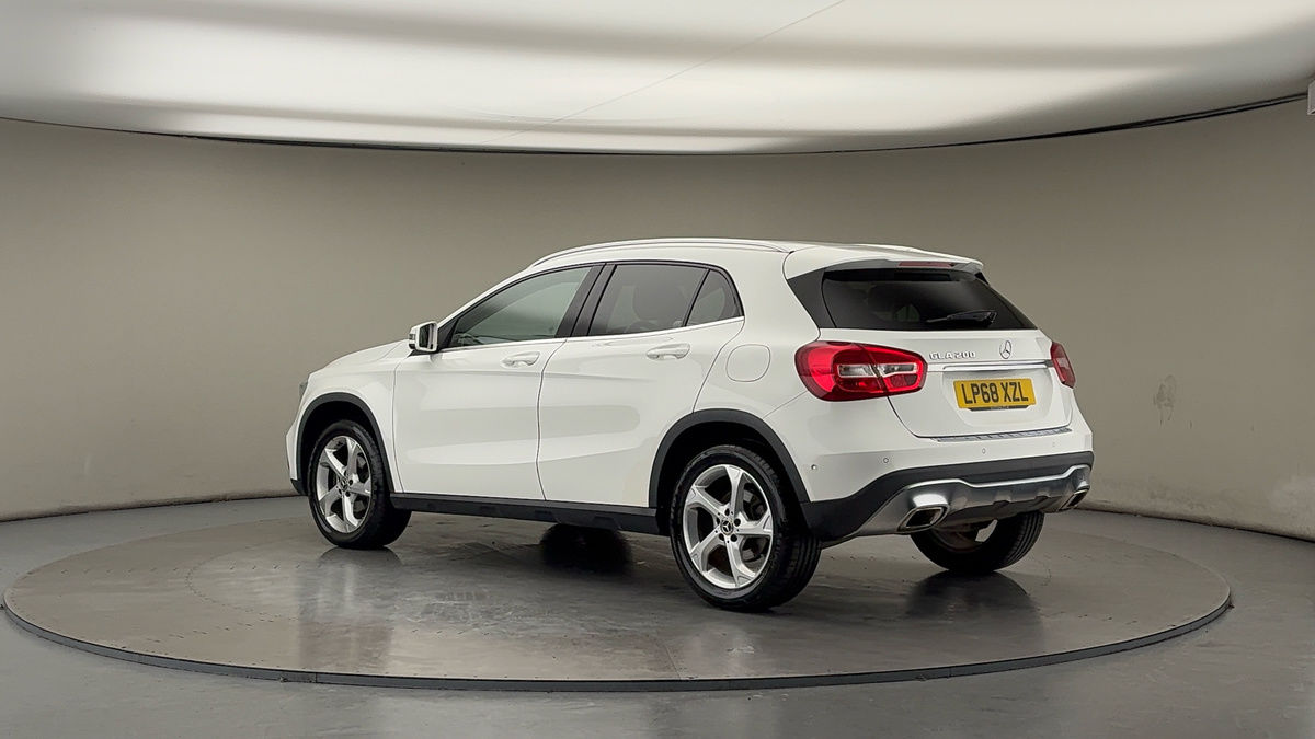 More views of Mercedes-Benz GLA