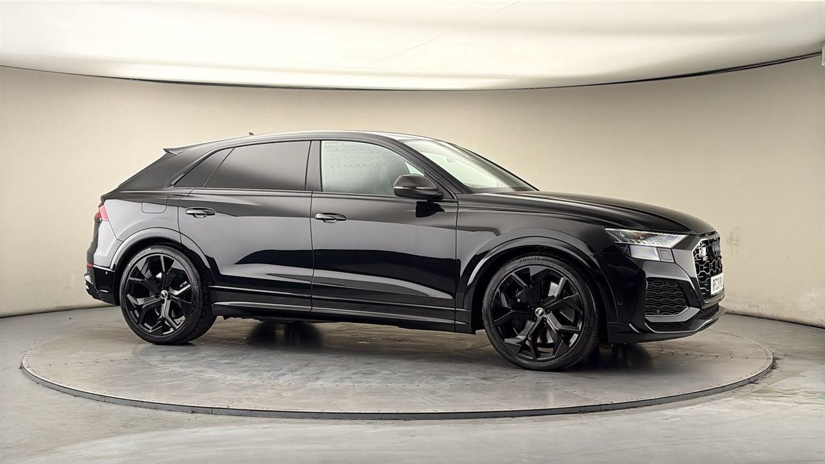 More views of Audi RSQ8