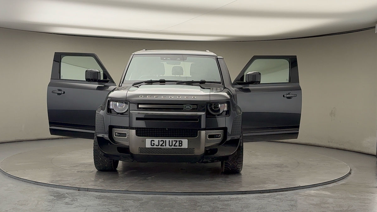 More views of Land Rover Defender 90