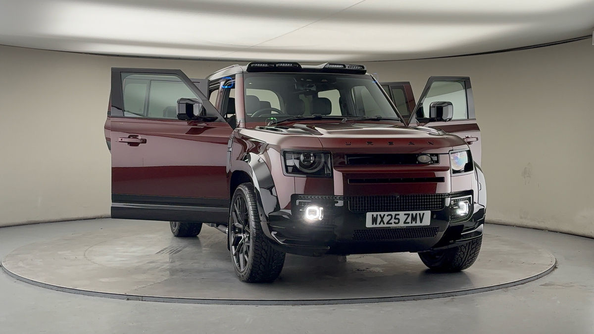 More views of Land Rover Defender 110