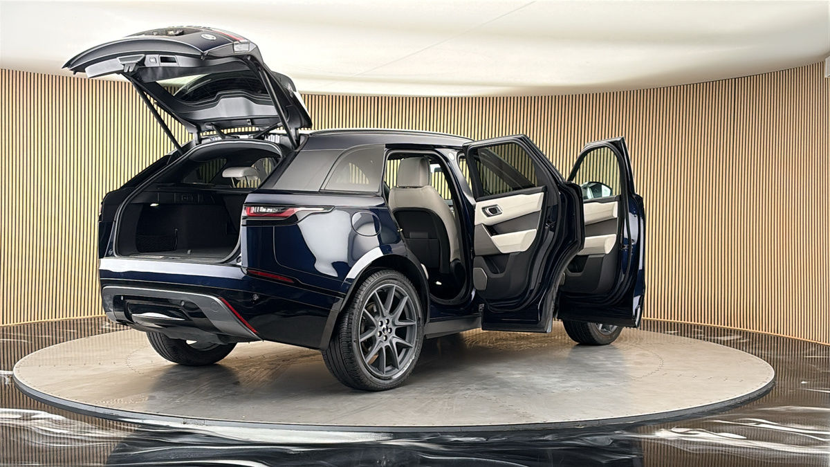 More views of Land Rover Range Rover Velar