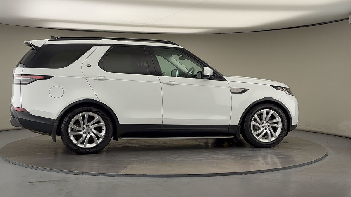 More views of Land Rover Discovery