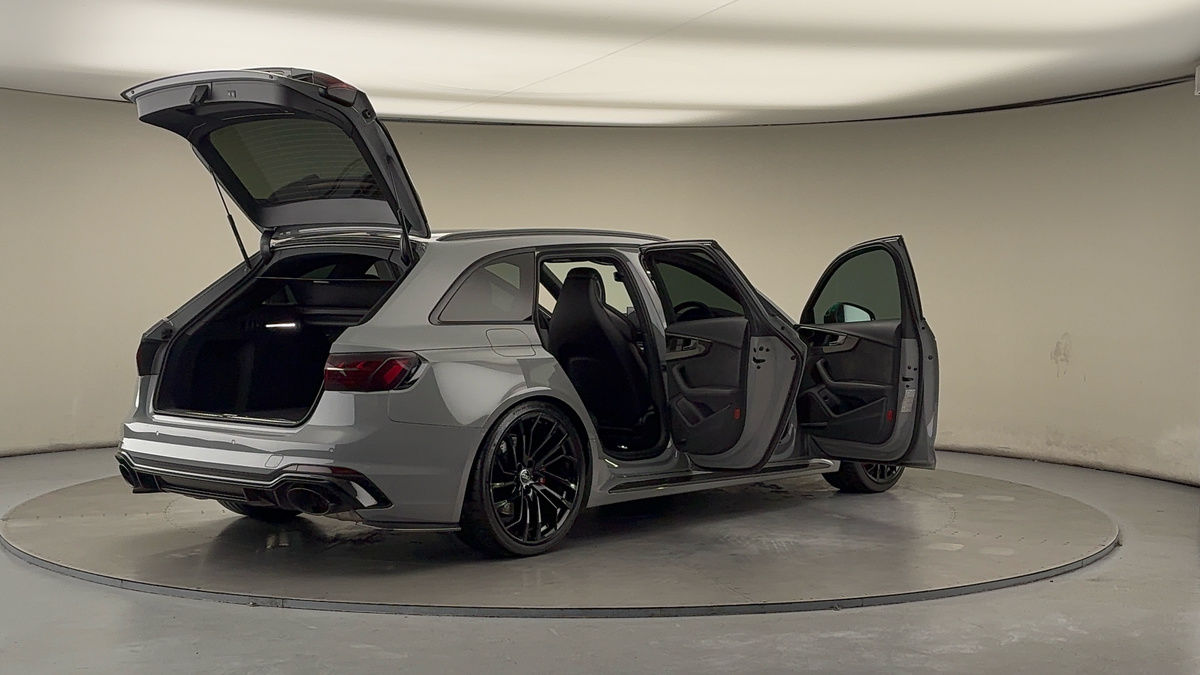 More views of Audi RS4 Avant