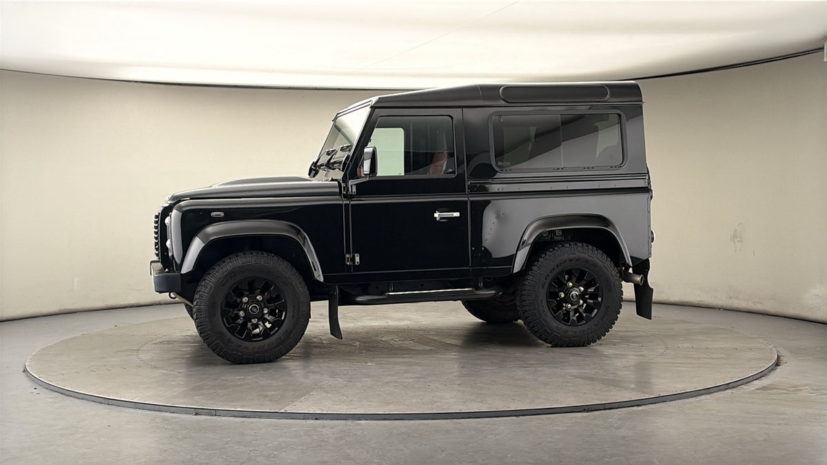 More views of Land Rover Defender 90