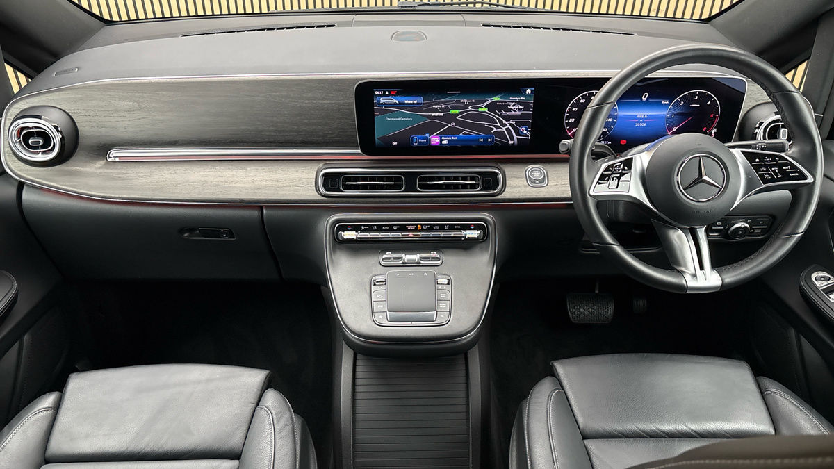 Mercedes-Benz V Class Image 12