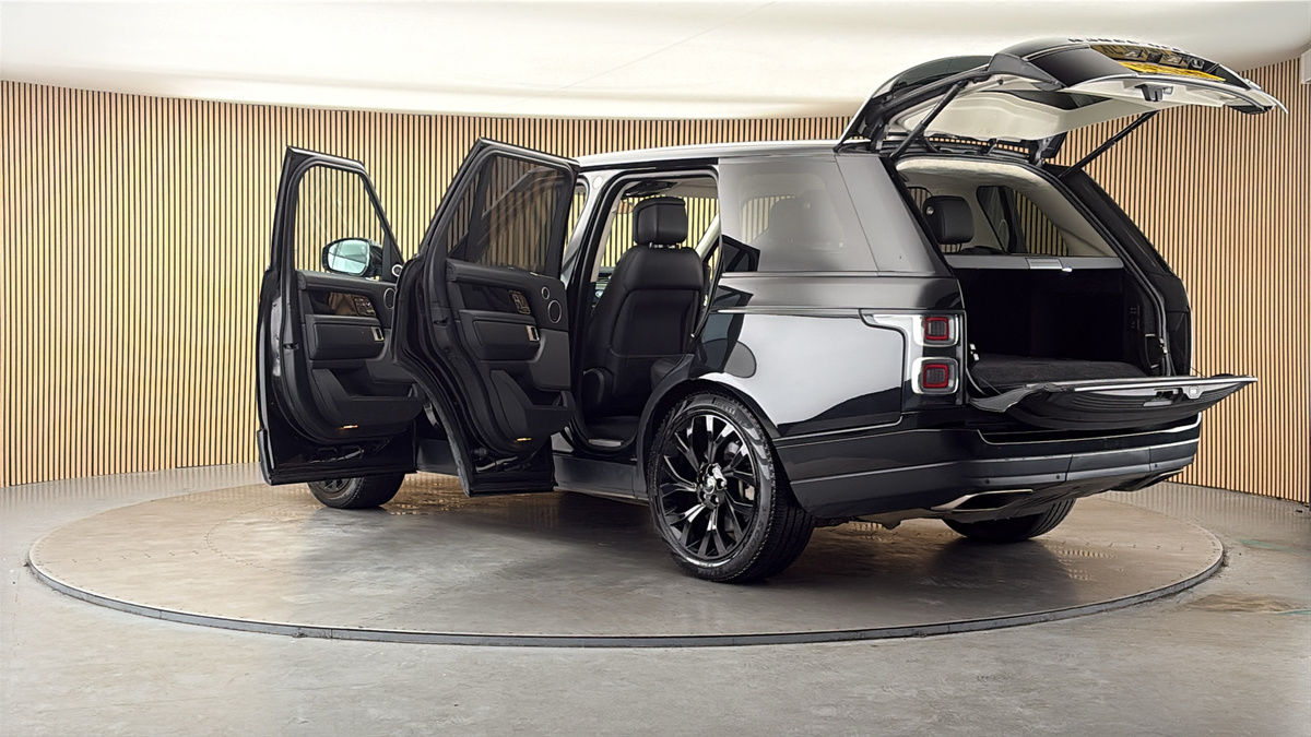 More views of Land Rover Range Rover